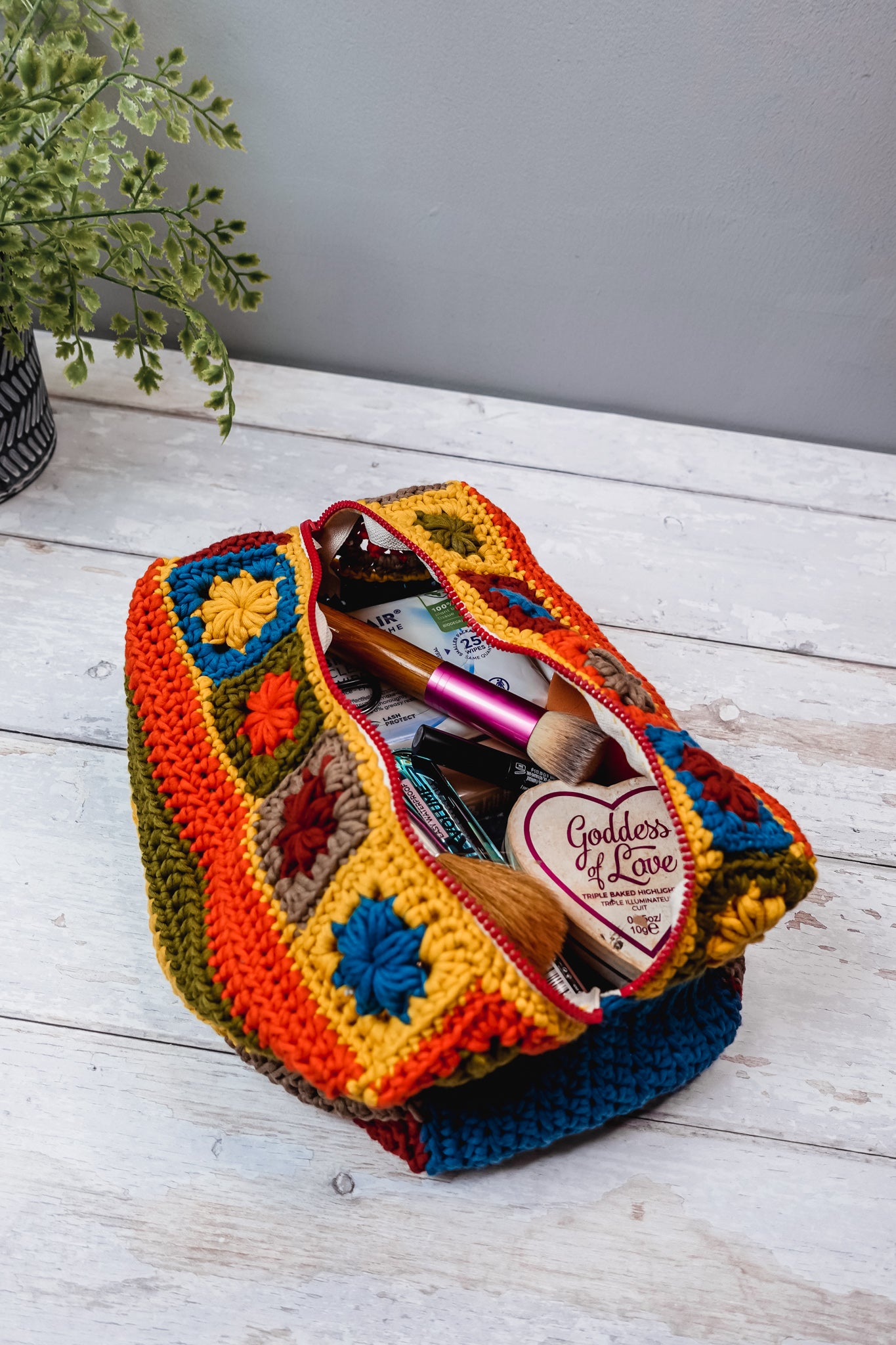 Crochet Makeup Bag WRITTEN PATTERN, Crochet Bag Written Pattern, Crochet Bag, Auburn Crochet Makeup Bag, Brunaticality