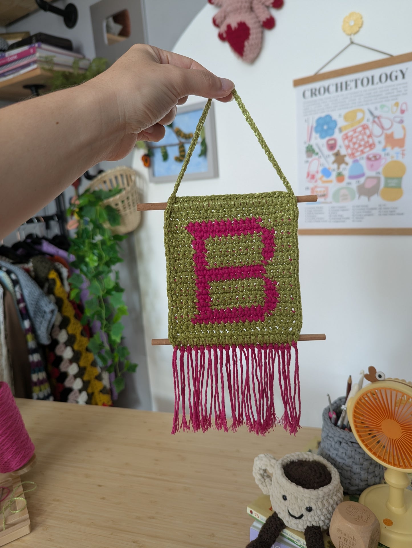 Tapestry Crochet Alphabet & Motif Charts – 20×20 Pixel Grid PDF