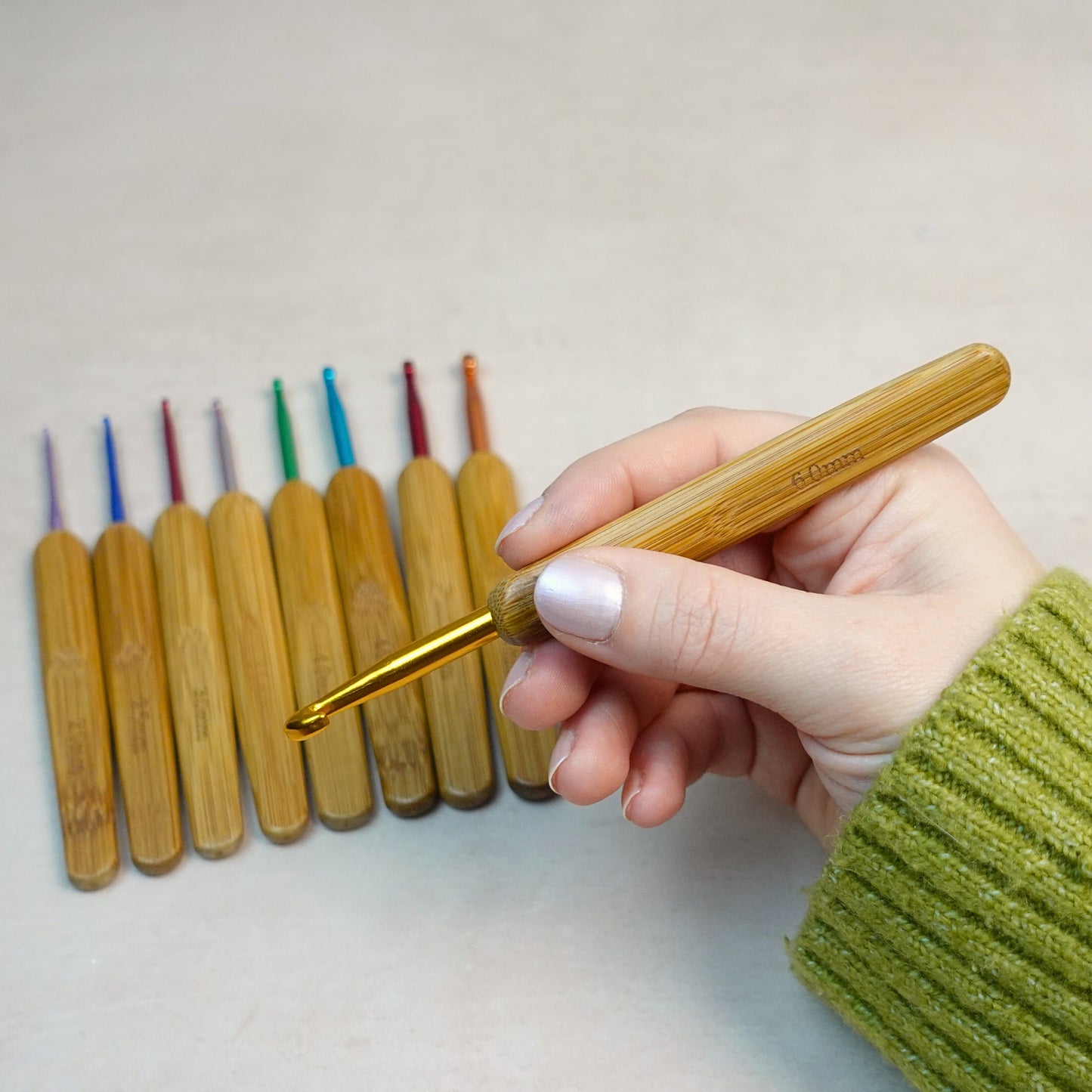 Rainbow Bamboo Crochet Hook Set - Ergonomic Colourful Hooks + 5 Bonus Patterns (PDF), Perfect Gift for Crocheters