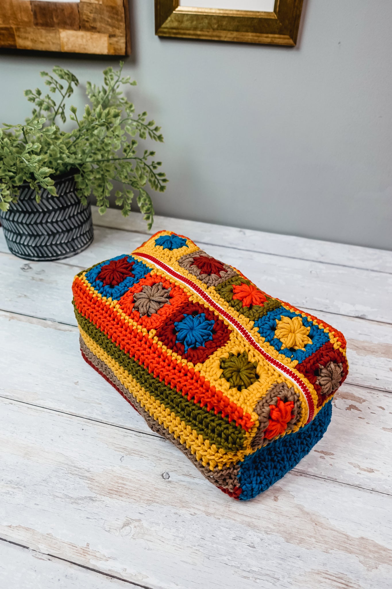 Hand Crochet Makeup Bag/Necessaire in Fuchsia, Purple and Green Wool | eBay