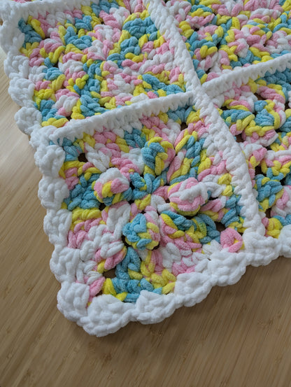 Crochet Baby Blanket Pattern with Video Tutorial (PDF Pattern) - Snuggles Crochet Baby Blanket - Beginner Friendly - 5 DAYS CROCHET-ALONG (CAL)