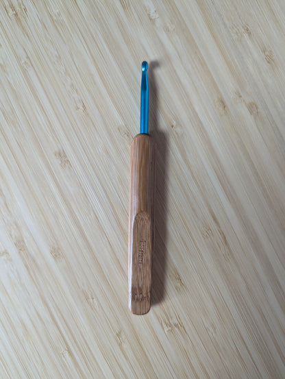 Rainbow Crochet Hooks - Choose Individual Hook or Full 9 Hook Set + Bonus Pattern(s)