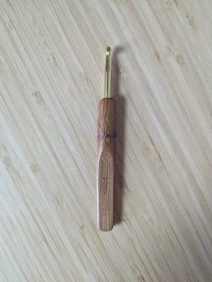 Rainbow Crochet Hooks - Choose Individual Hook or Full 9 Hook Set + Bonus Pattern(s)